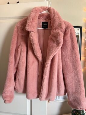 Cisono Plush Faux-Fur Teddy Jacket in Blush Pink